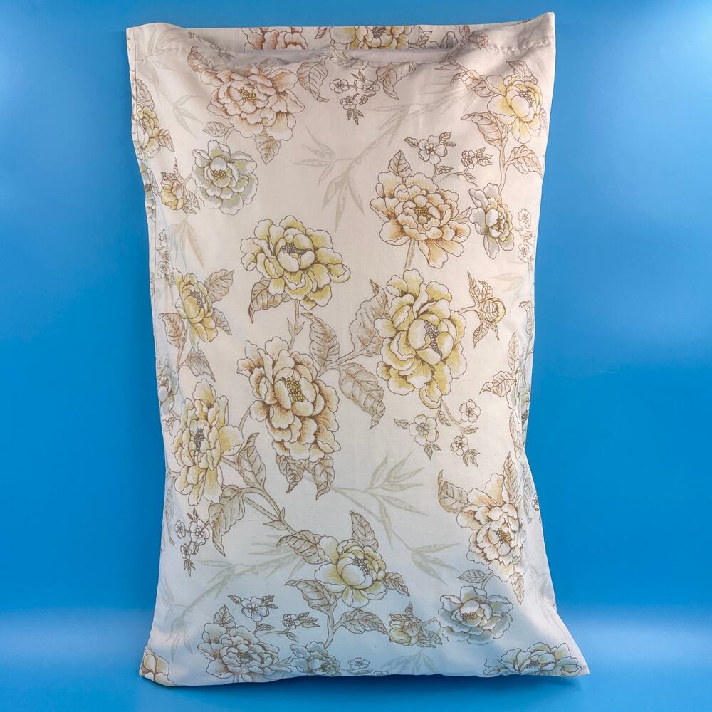 Vintage Cottagecore Floral Pillowcase Neutral 80s 1980s Farmhouse Shabby Chic